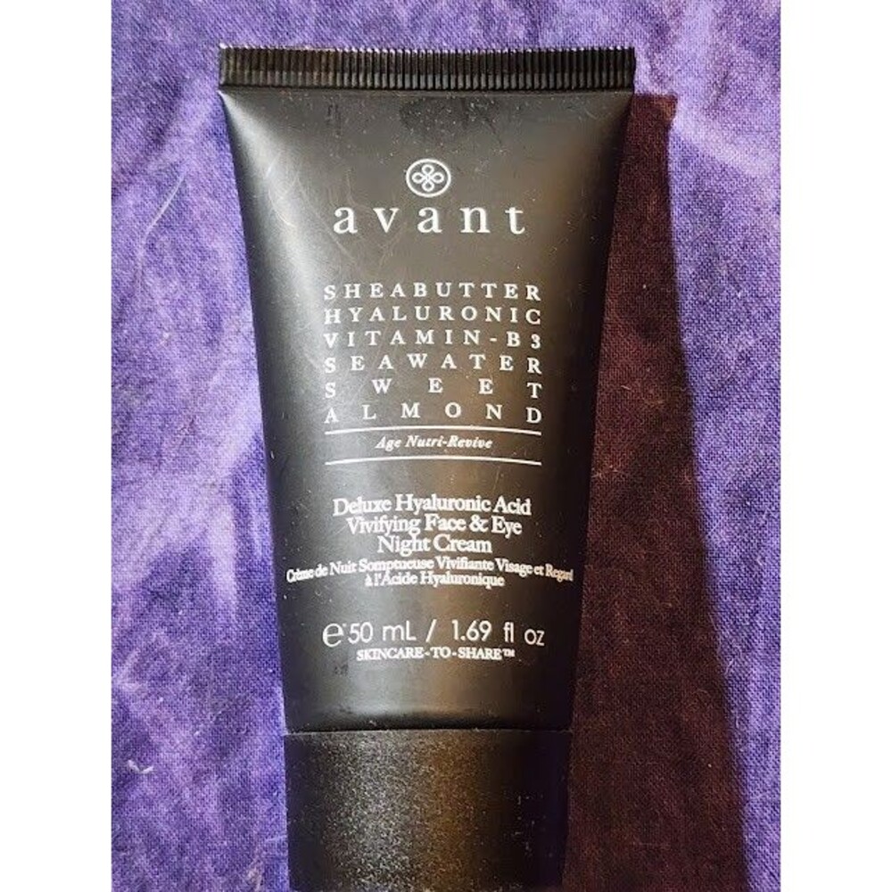 AVANT Deluxe Hyaluronic Acid Vivifying Face & Eye Night Cream Sealed 50 ml Tube
